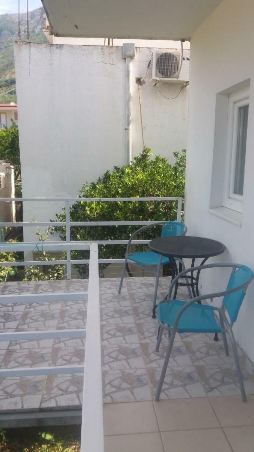 Mini Apartments Natasha Сутоморе Екстериор снимка